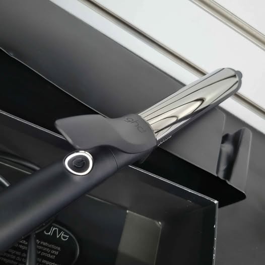 Rizador profesional para el cabello ghd Curve® | Ondas suaves, rizos c...