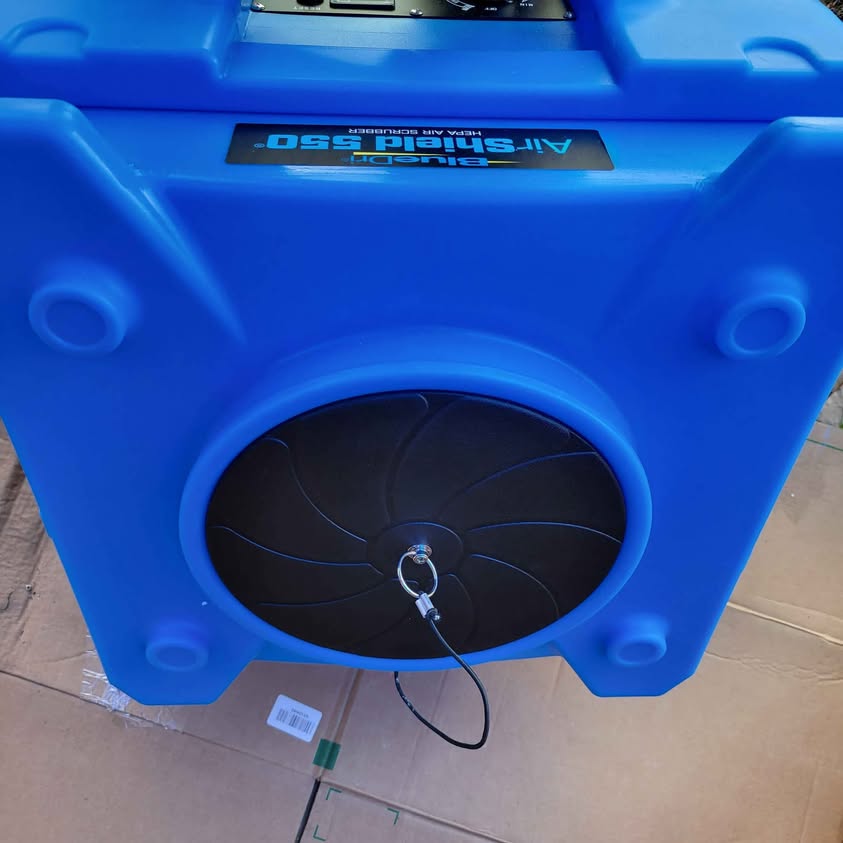 BlueDri AS-550 purificador de aire. El BlueDri Air Shield 550 (AS-550)...