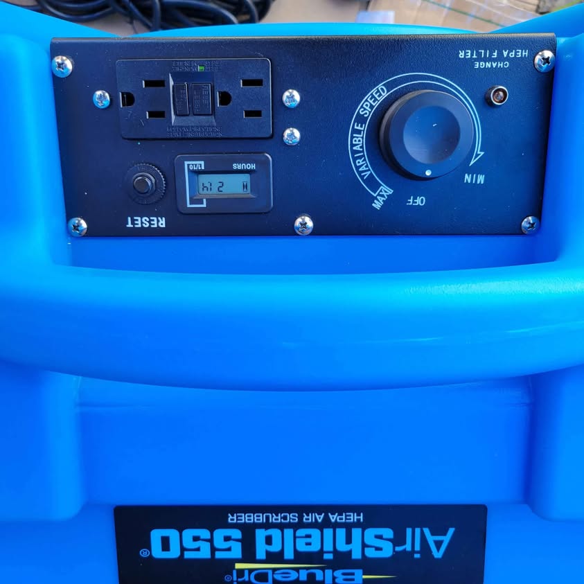 BlueDri AS-550 purificador de aire. El BlueDri Air Shield 550 (AS-550)...