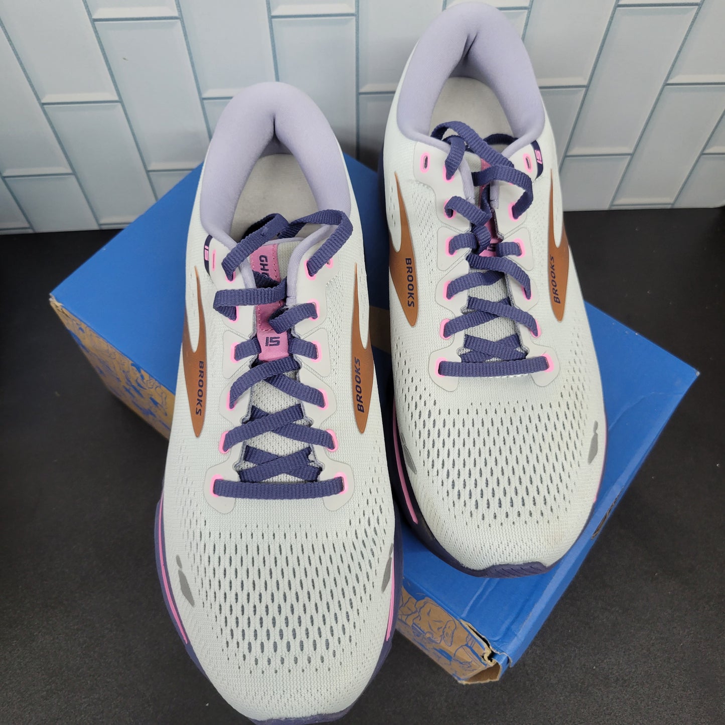 Brooks, Ghost 15 Neutral - Tenis de correr para mujer