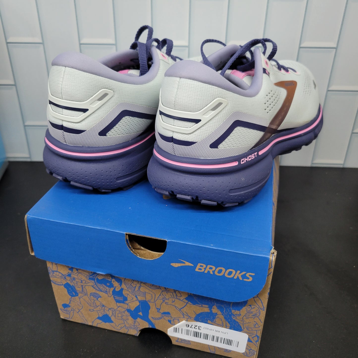 Brooks, Ghost 15 Neutral - Tenis de correr para mujer