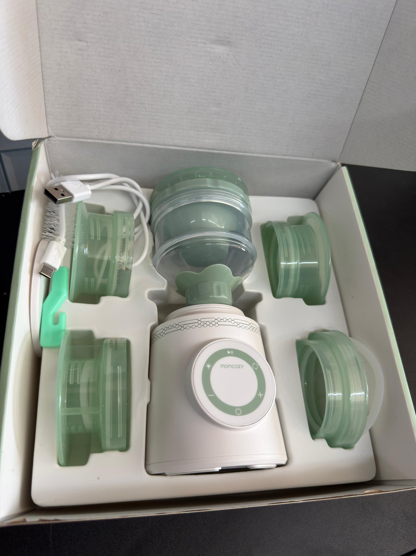 Calientabiberones portátil Momcozy para viajes