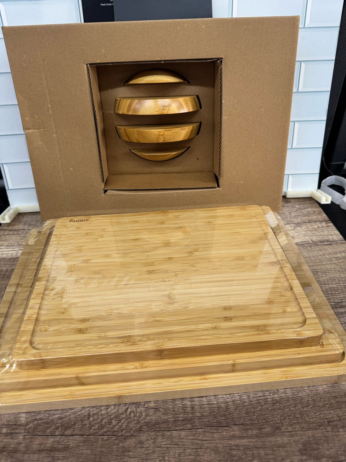 SMIRLY - Large Cutting Board Set for the Kitchen with Holder