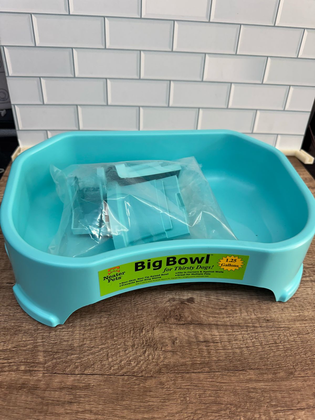 Neater Pet Brands Big Bowl – Cuenco de agua extragrande para perros (c...