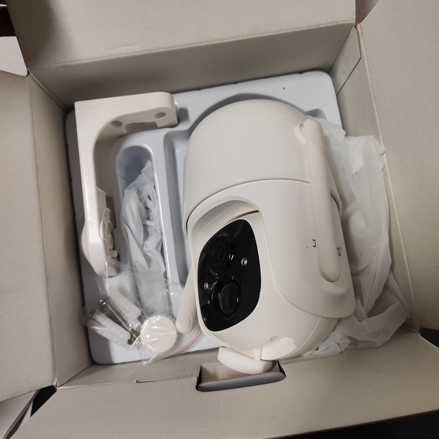 Cámara Dzees de seguridad exterior PTZ 2K: inalámbrica, con ...