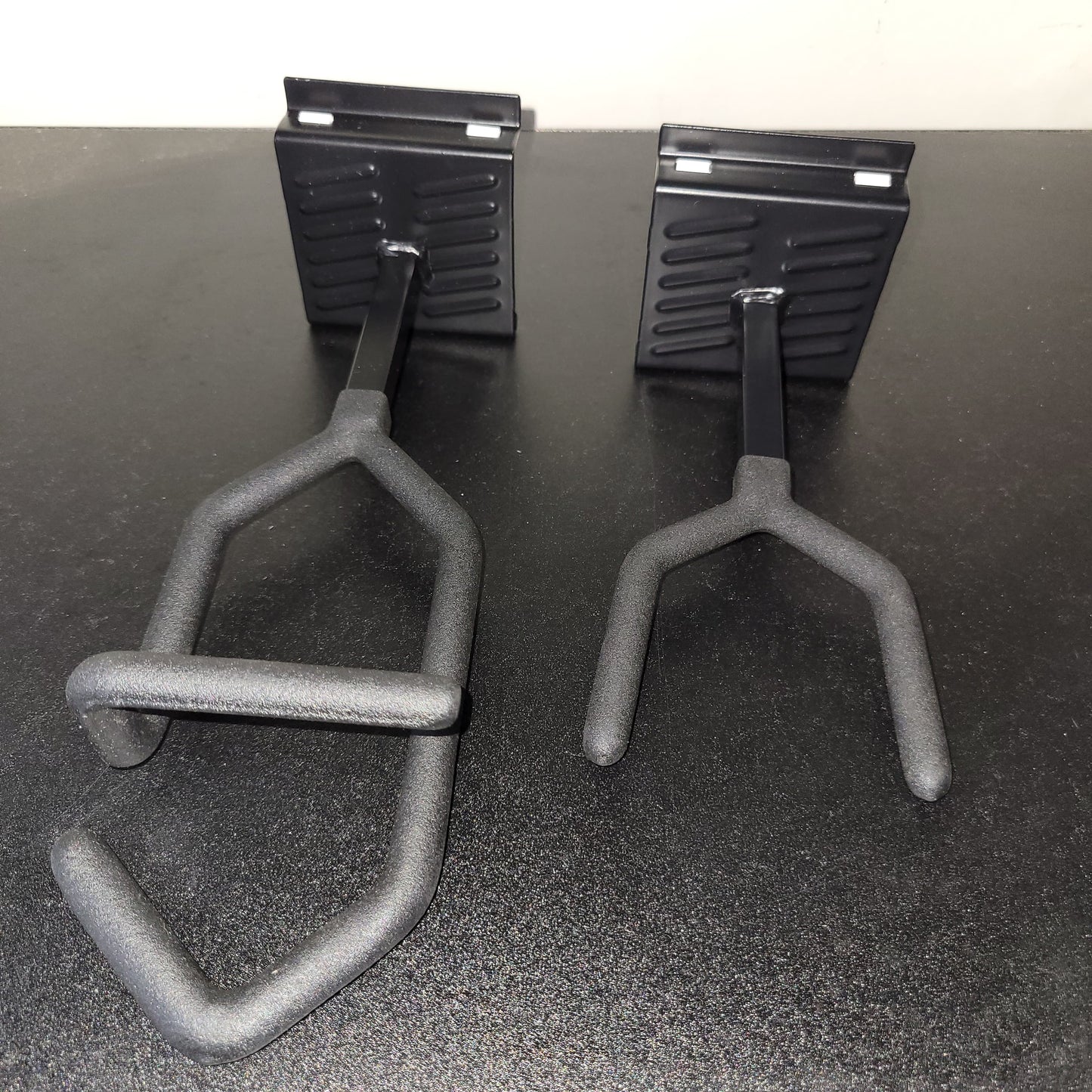 Soportes o ganchos de pared ajustable de acero resistente para interiores soporte de rifle