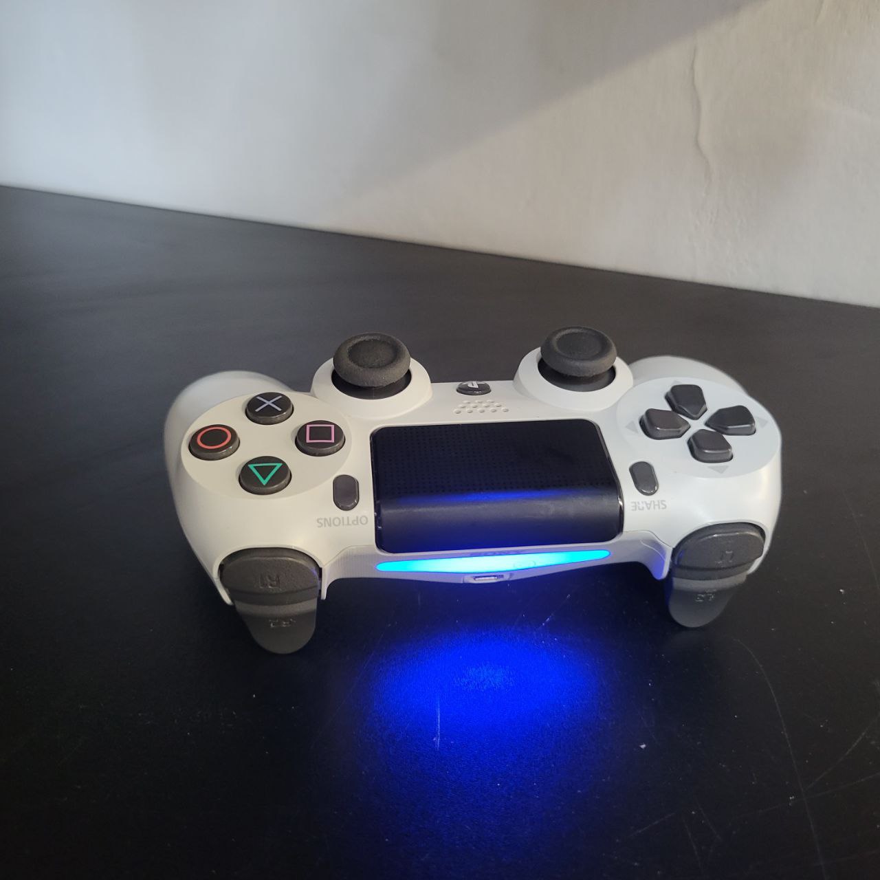 Sony PS4 Dualshock 4 Wireless Controller - Glacier White (World Edition...