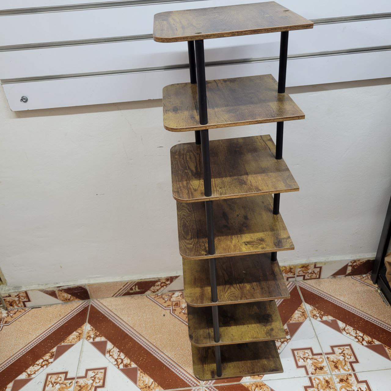Zapatero vertical alto y estrecho para zapatos, organizador de zapatos de esquina de 7 niveles