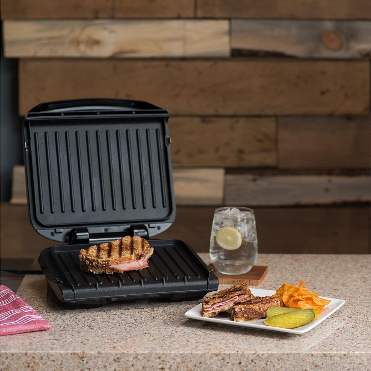 Parrilla con placa desmontable para 4 porciones