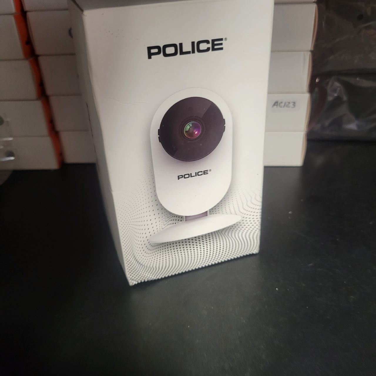 POLICE Cámara de seguridad WiFi HD 1080P compacta para interiores, sis...