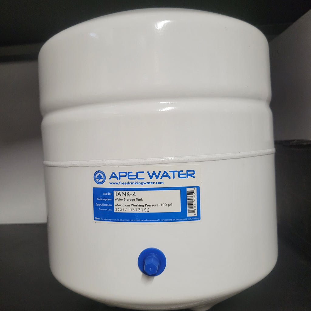 Tanques de almacenamiento de agua por ósmosis inversa reside...