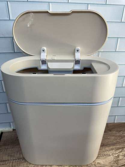 ELPHECO Basurero de baño de 2.5 galones con tapa, cubo de basura delga...