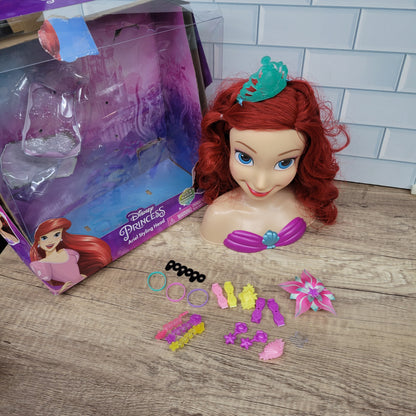 Disney Princess Just Play - Ariel Styling Head, 18 Pieces, Playset...
