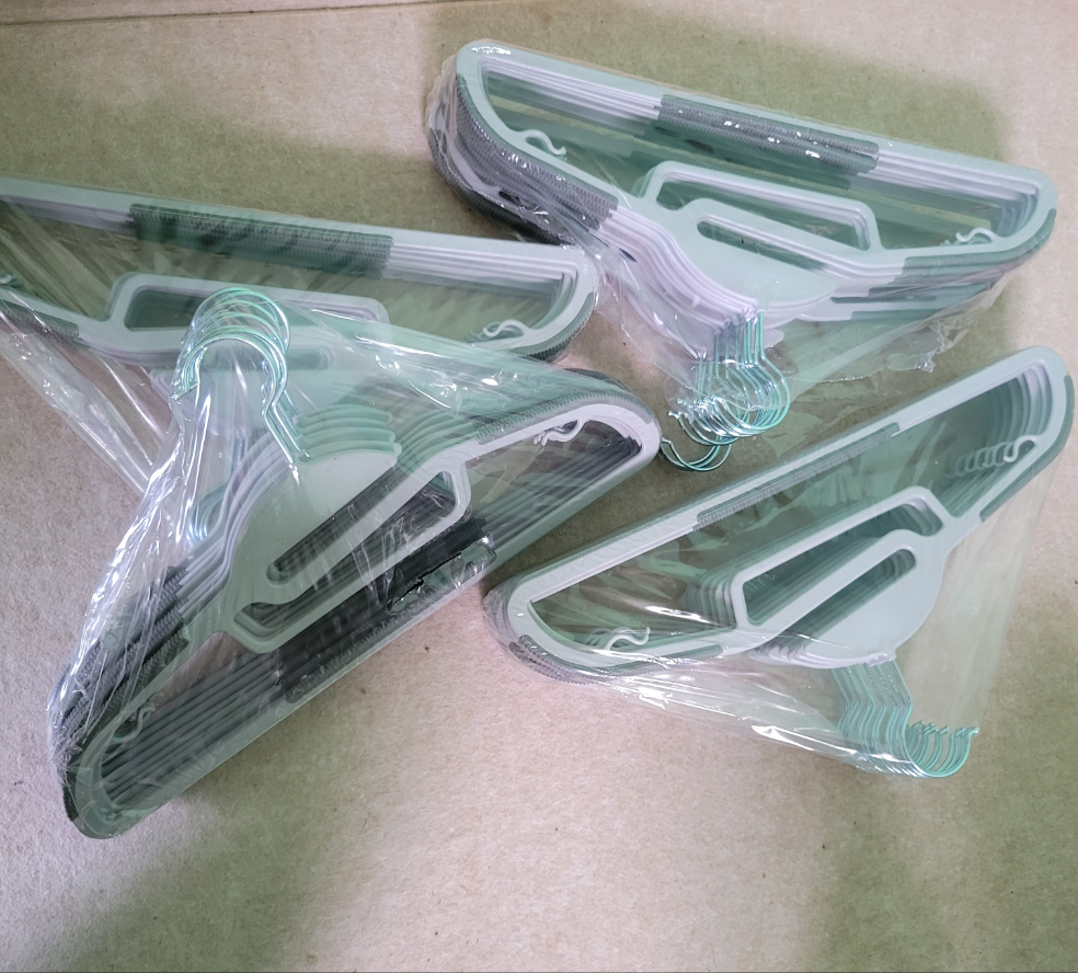 Perchas de plástico antideslizantes en forma de S de un solo...