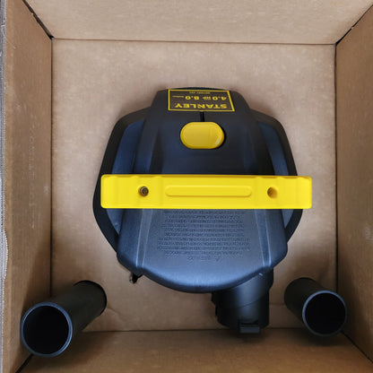 Aspiradora STANLEY en seco y húmedo de 6 galones